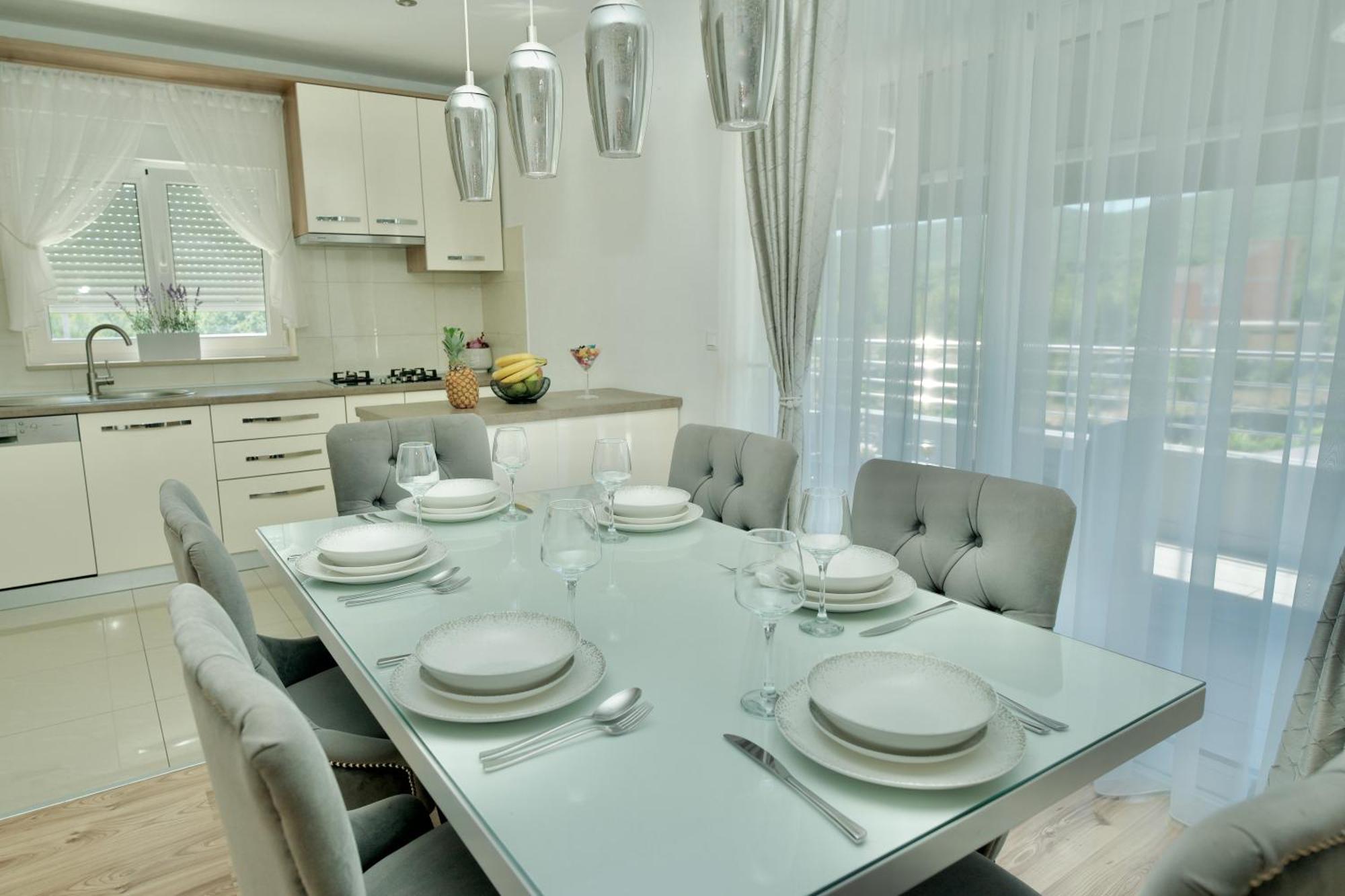 Apartment Lana Bristivica Eksteriør bilde