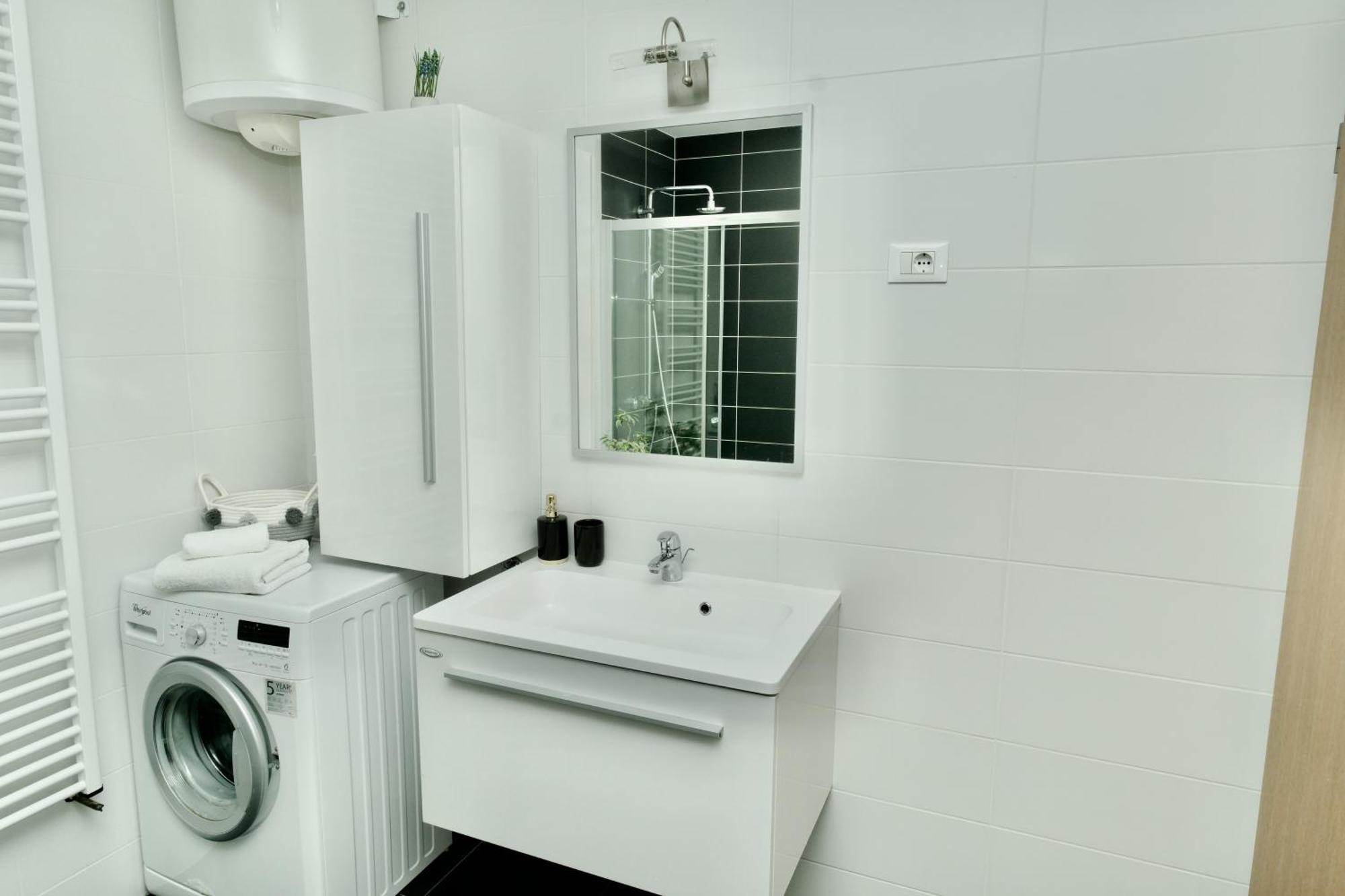 Apartment Lana Bristivica Eksteriør bilde